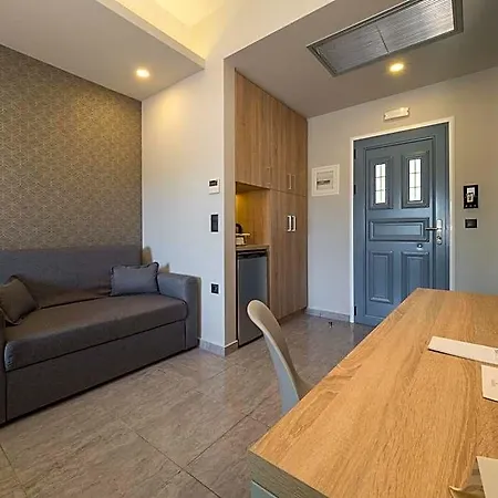 Paradise Hotel Methone